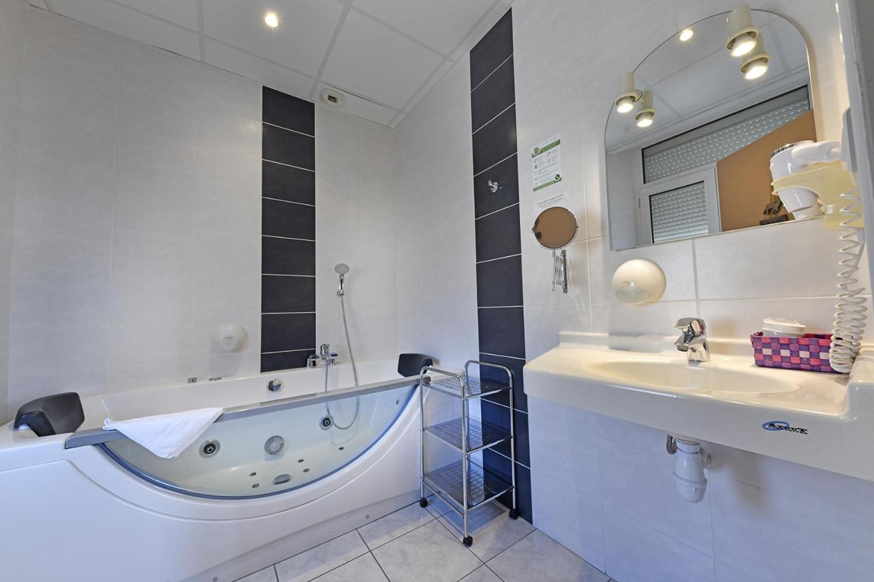 Hostellerie Du Cantal Murat  Εξωτερικό φωτογραφία